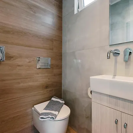 Myrovolos Luxury Suites Villa